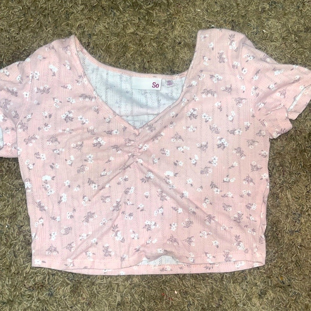 Floral crop top size xs brand SO good condition wore twice